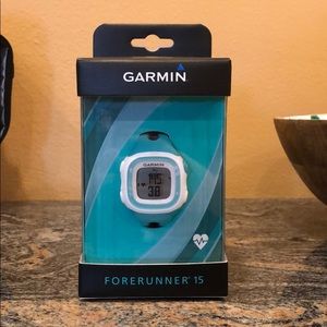 Garmin Forerunner 15 (BRAND NEW!!)